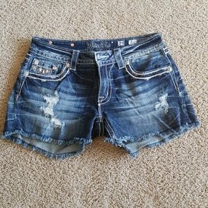 Miss me signature shorts